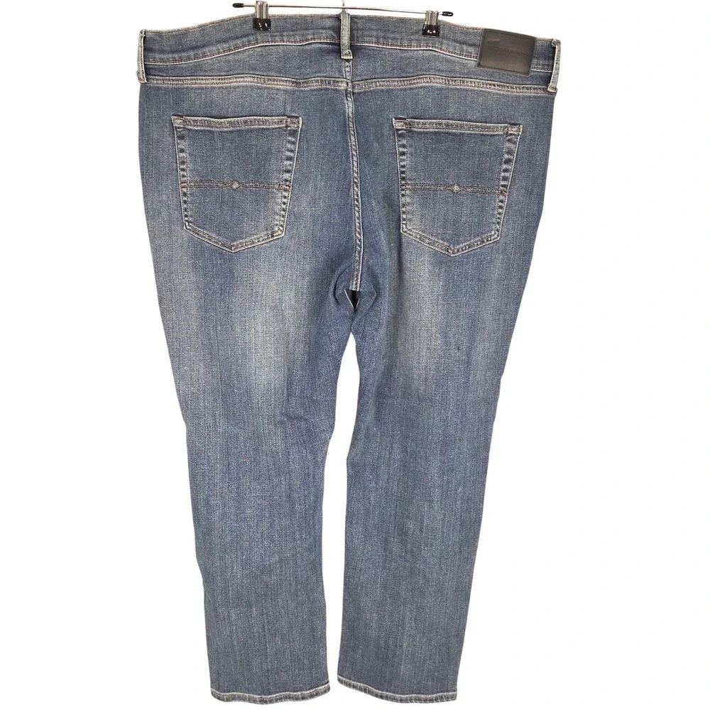Lucky Brand 223 Jeans Mens 42x30 Straight Leg Blue Denim Medium Wash Stretch